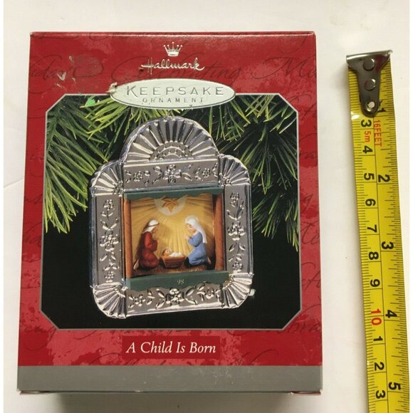 Christmas  Ornament "A Child is Born" Hallmark 1998 QX6176 LaDene Votruba Artist - Picture 1 of 4